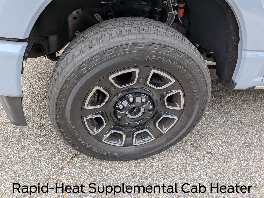 New 2026 Glacier Gray Metallic Tri-Coat Ford F-250® Platinum® image 13