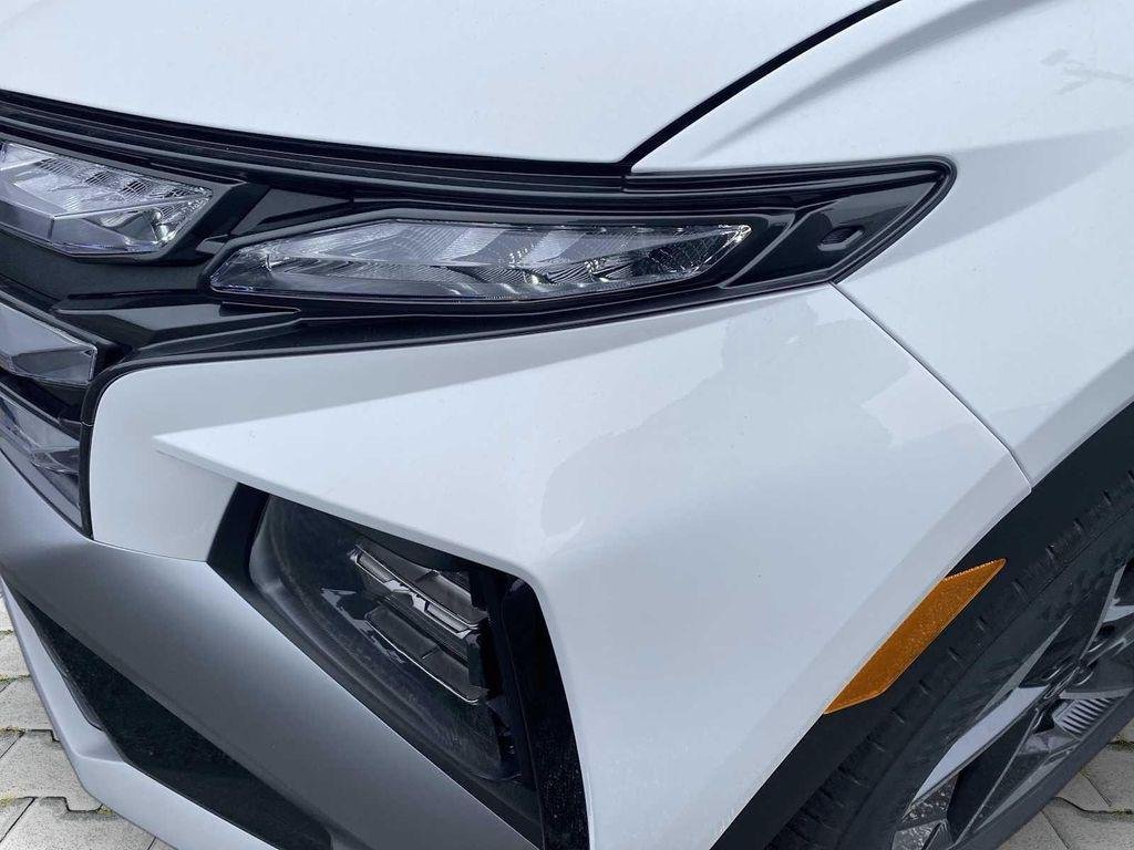 New 2026 White Hyundai SEL Premium FWD image 10