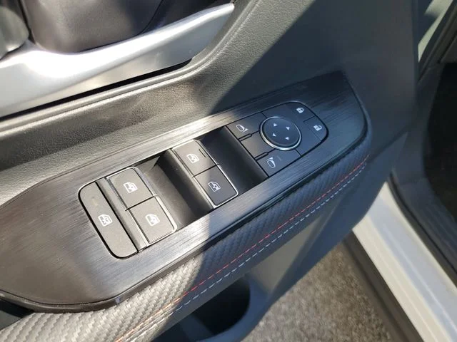 2026 Nissan KICKS SR - Photo 14