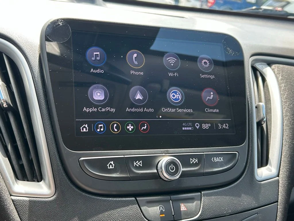 Used 2024 Gray Chevrolet LT image 32