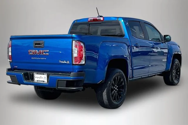 Used 2022 Blue GMC Elevation image 5