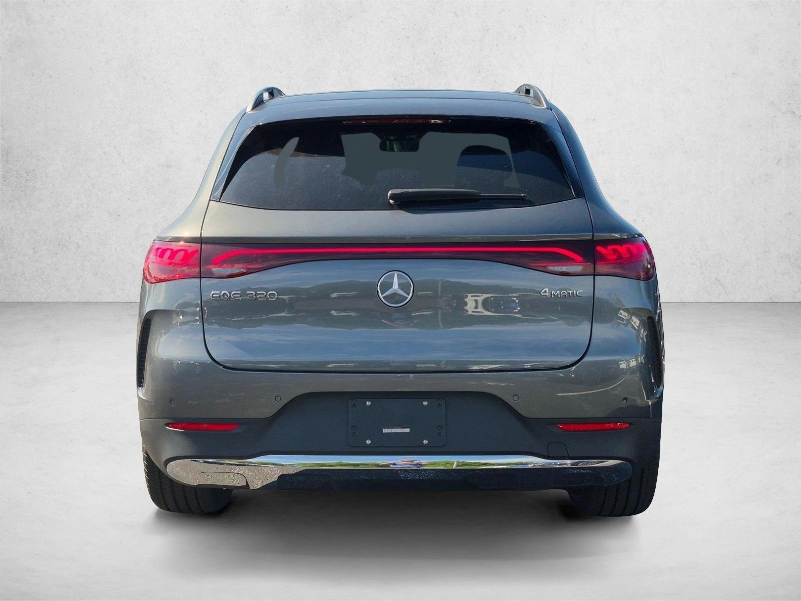 New 2026 Selenite Grey Metallic Mercedes-Benz EQE320 image 8
