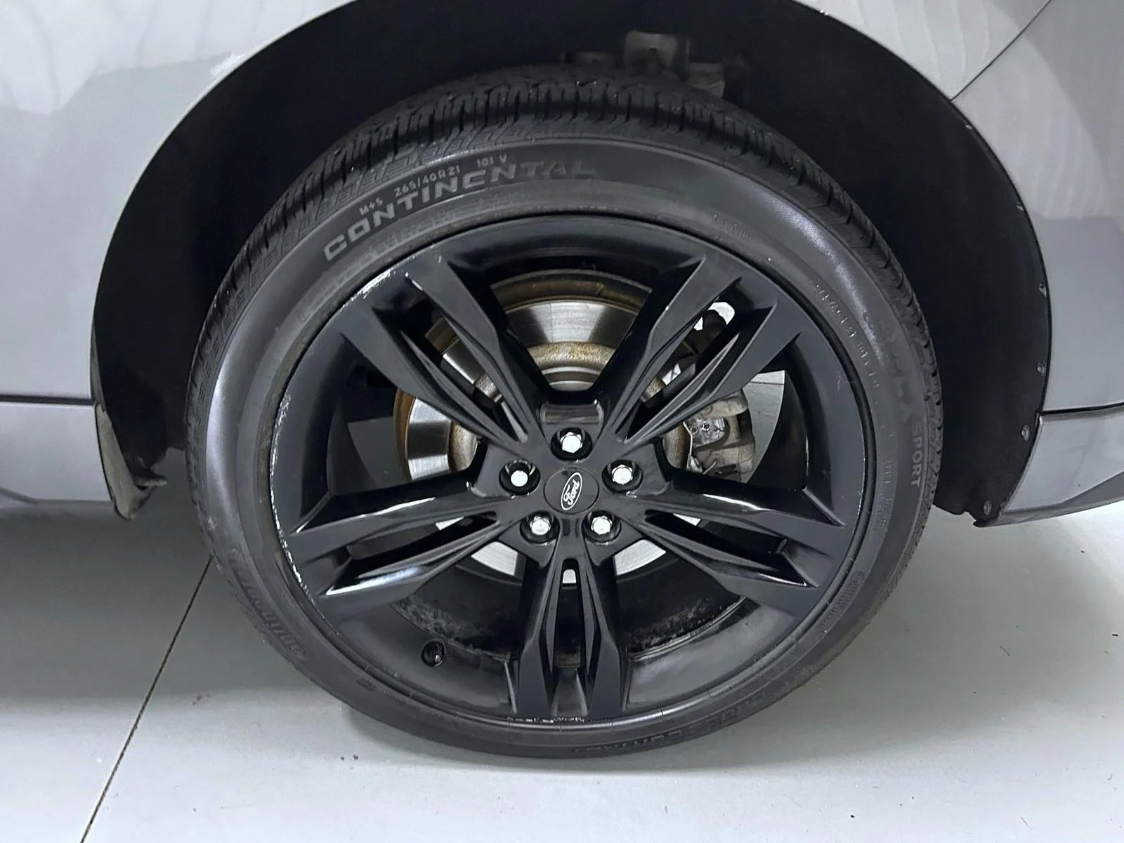 Used 2019 Gray Ford ST image 22