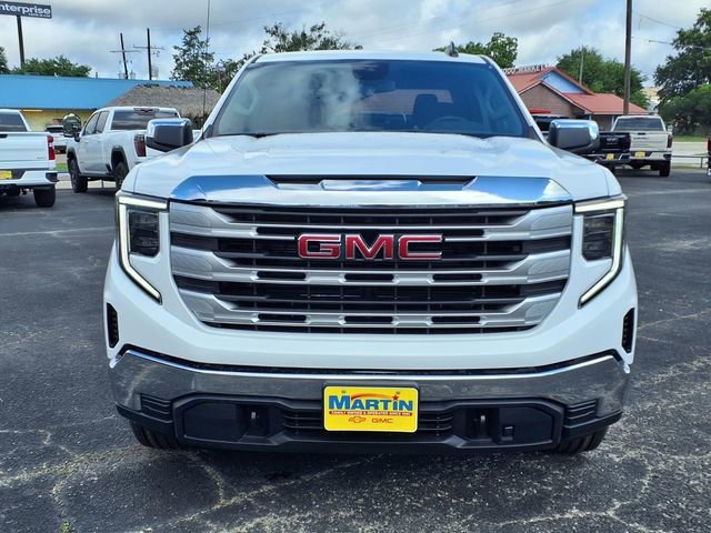 New 2026 Summit White GMC SLE image 5