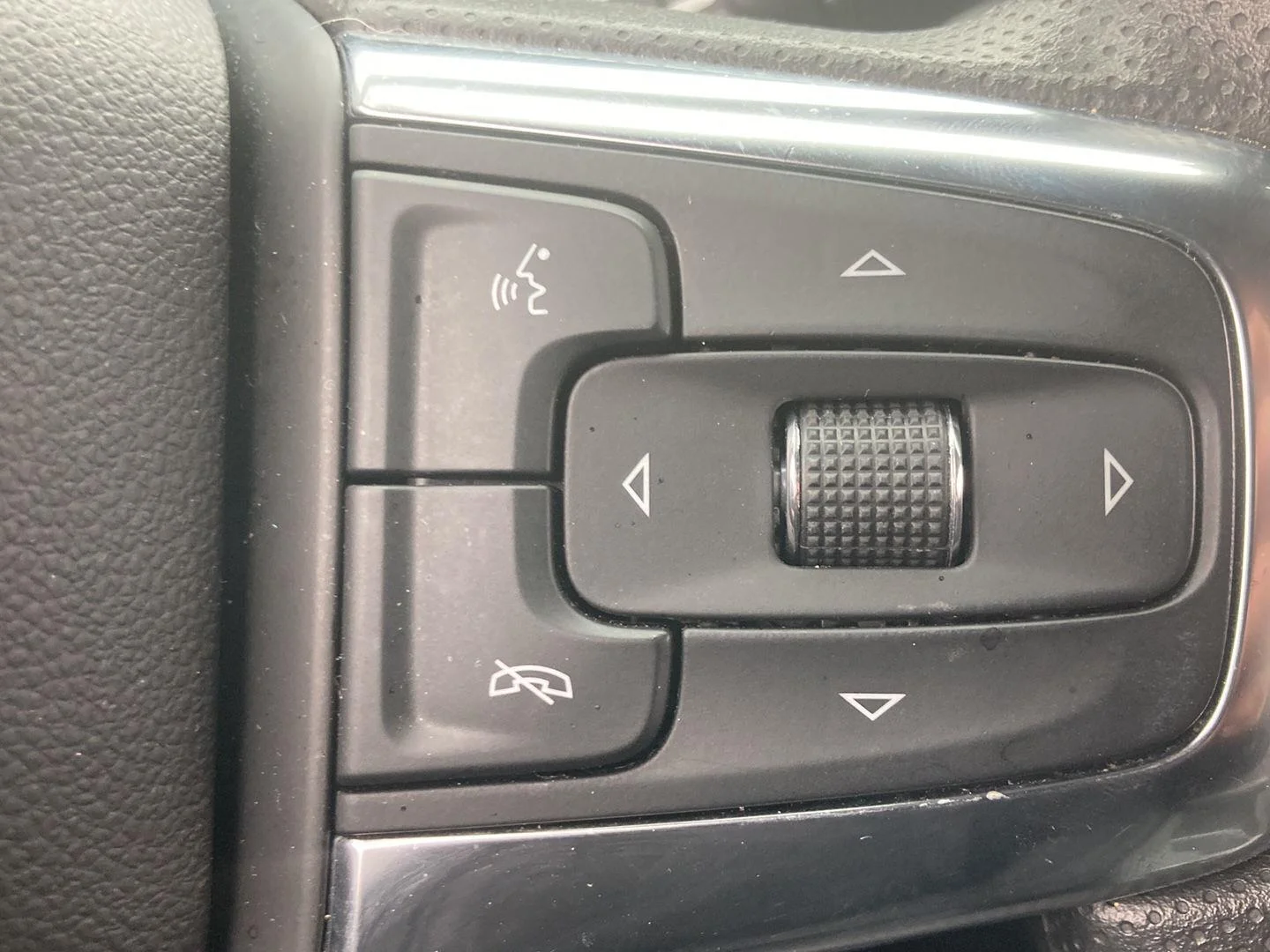 Used 2024 Black Chevrolet 2LT image 14