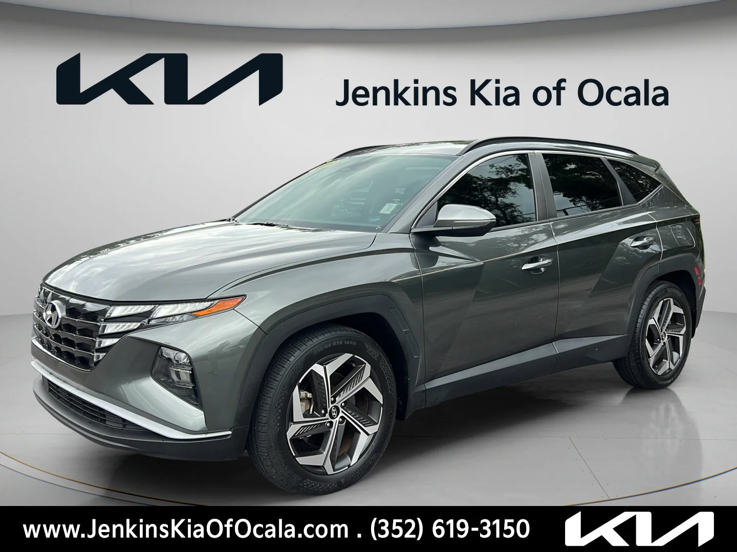 Used 2023 Amazon Gray Hyundai SEL image 7