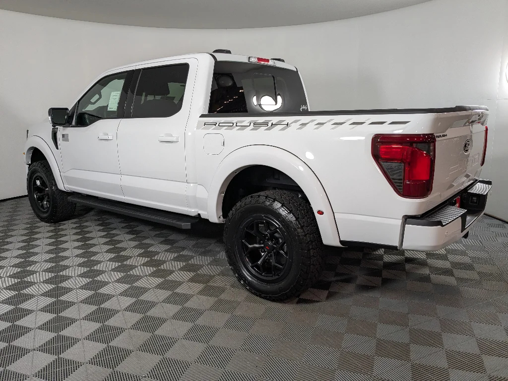 New 2026 OXFORD WHITE Ford XLT image 7