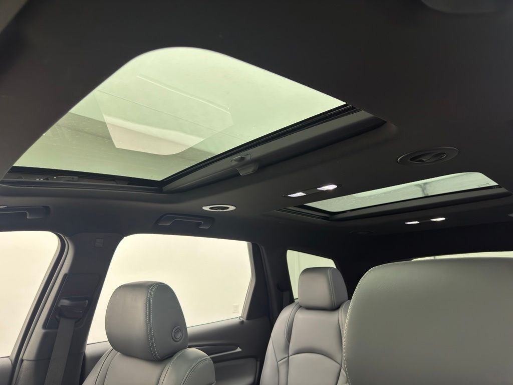 Used 2023 Ebony Twilight Metallic Buick Essence image 6