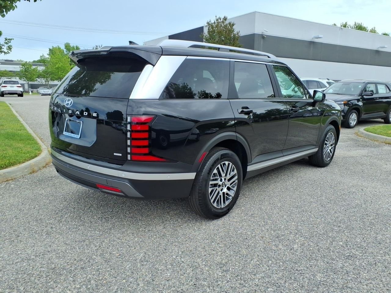 New 2026 Abyss Black Pearl Hyundai SEL Premium AWD image 7