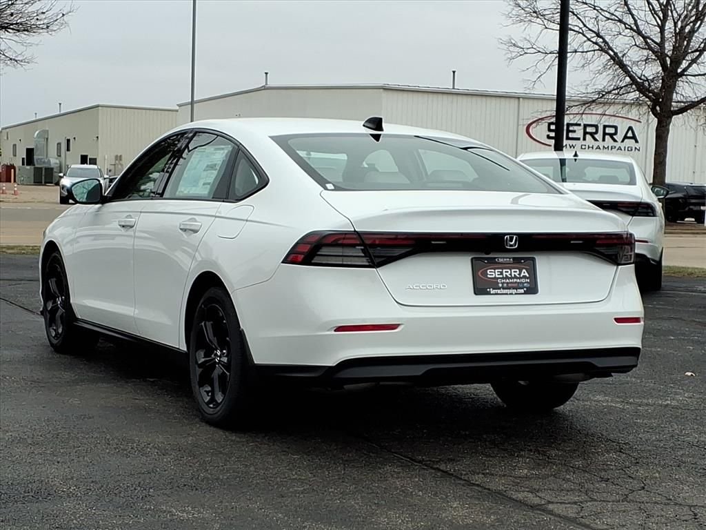 New 2025 Platinum White Pearl Honda 1.5T SE image 11