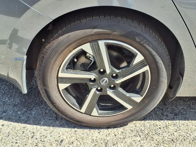 Used 2024 Gray Nissan SV image 25