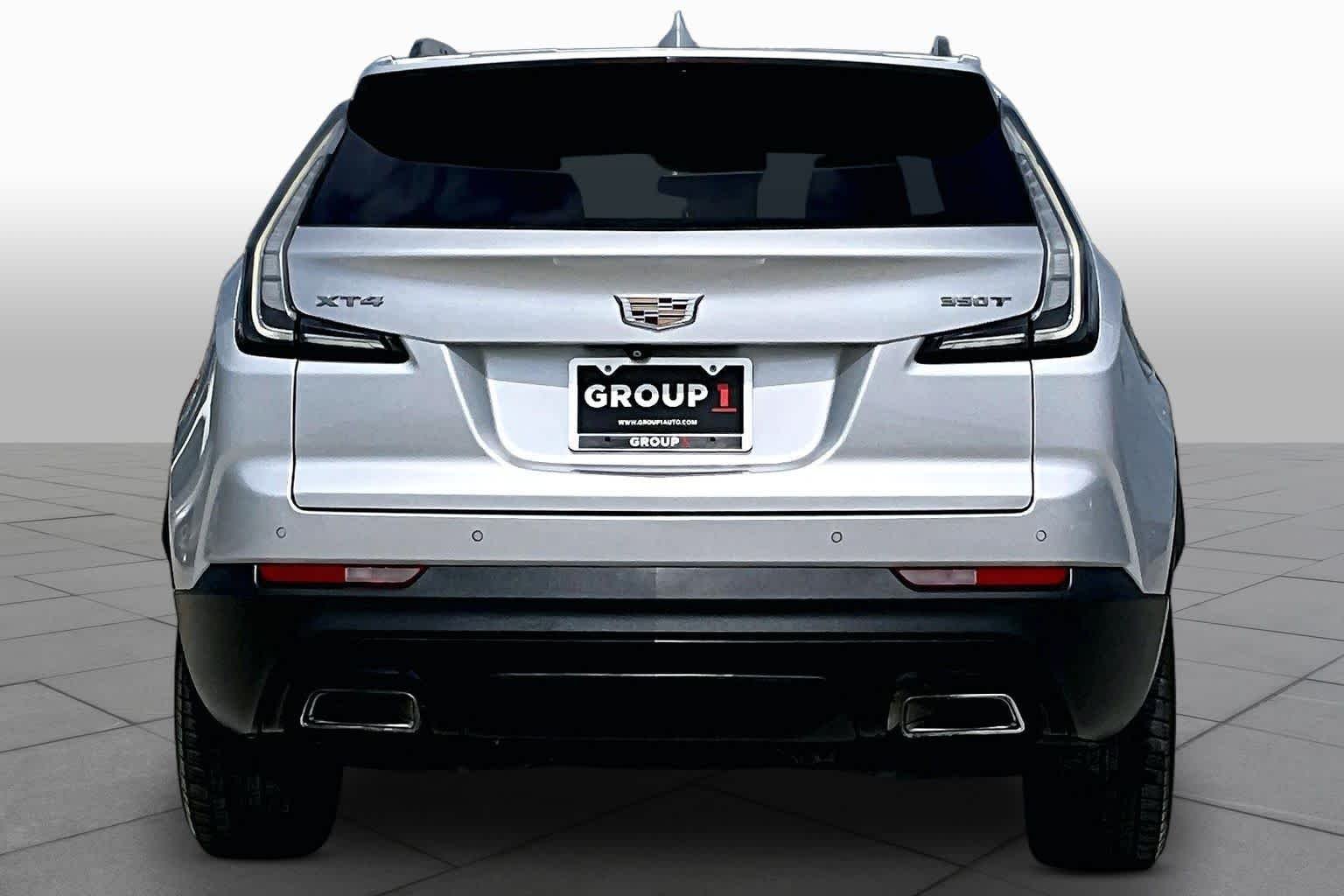 Used 2020 Radiant Silver Metallic Cadillac FWD Sport image 9