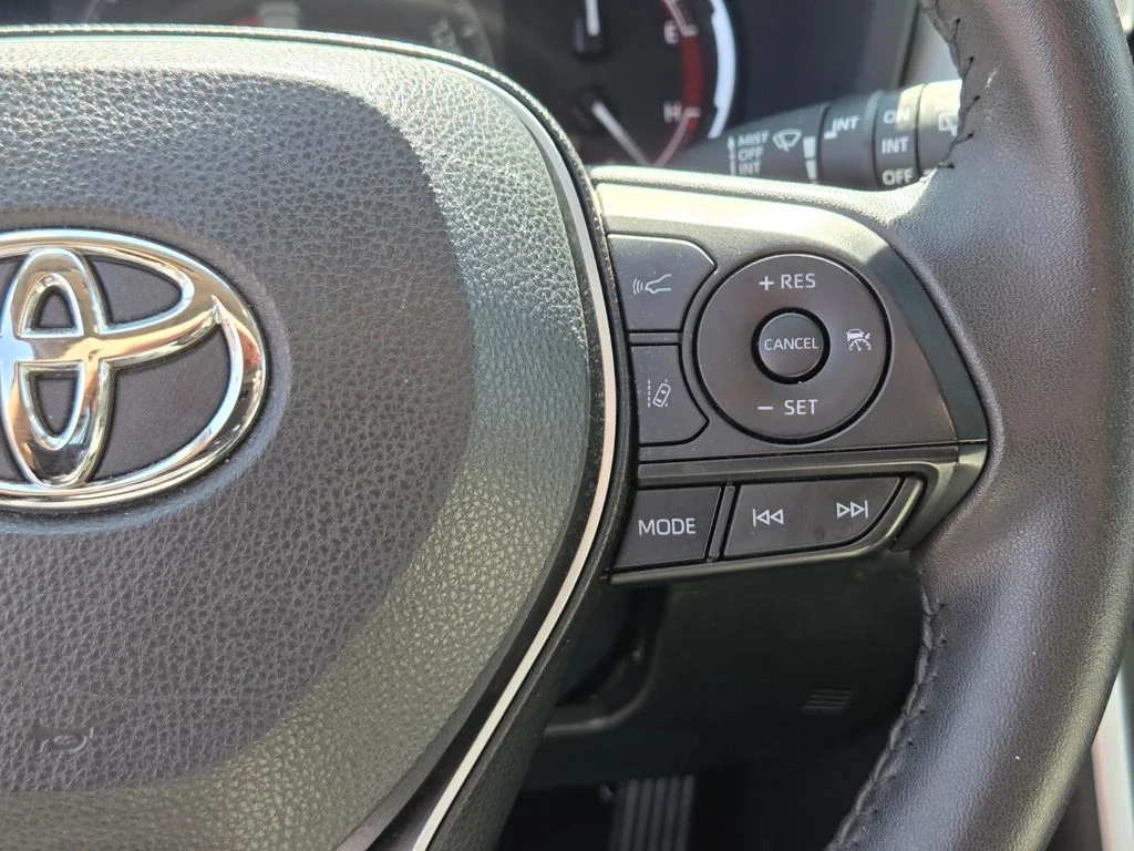 Used 2024 Black Toyota XLE Premium image 27