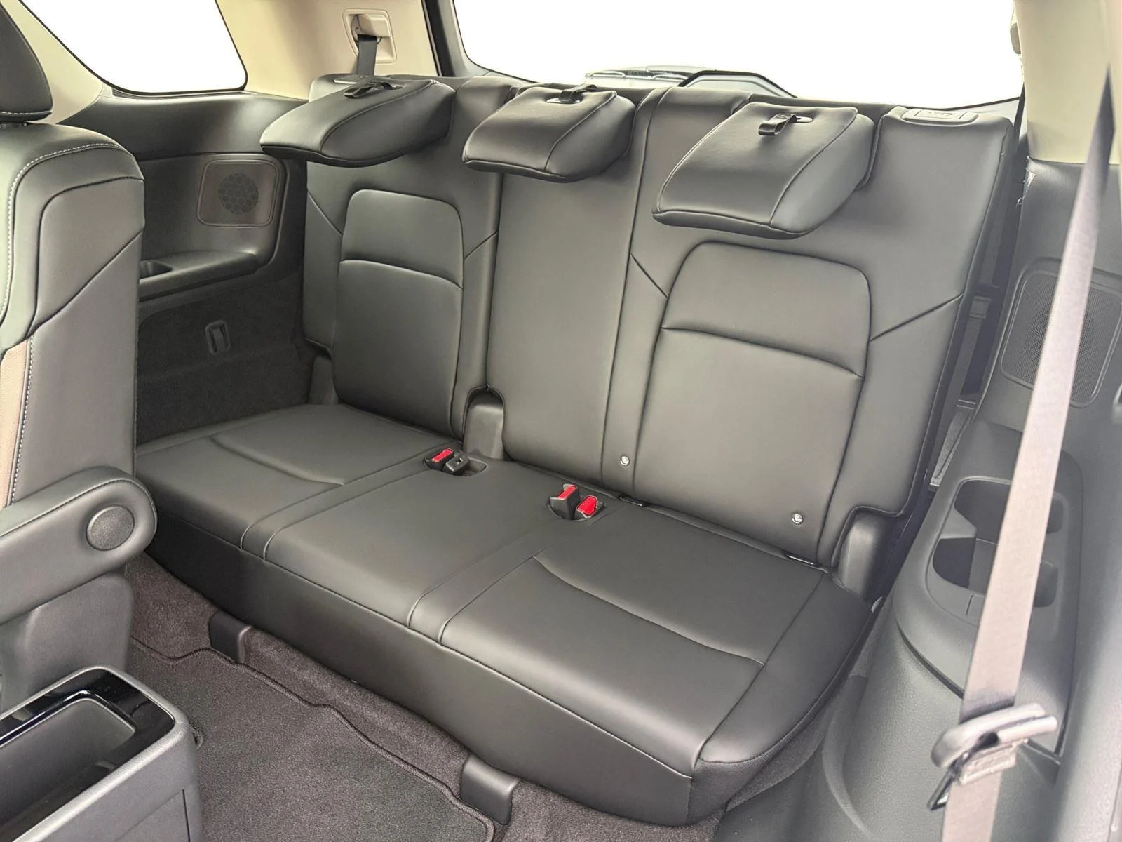 New 2026 Everest White Pearl Tricoat Nissan Platinum image 22