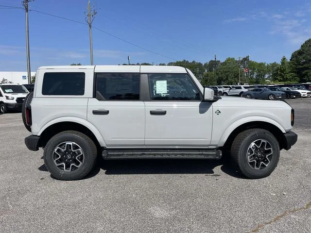 New 2026 White Ford Outer Banks image 2