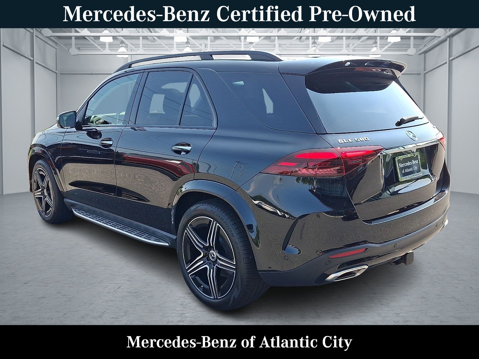 Certified Used 2025 Black Mercedes-Benz 4MATIC® image 4