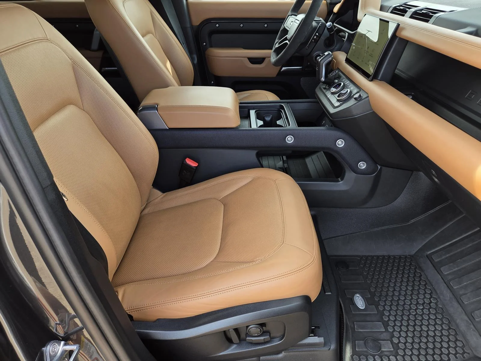 Used 2024 Carpathian Grey Premium Metallic Land Rover Carpathian Edition image 42