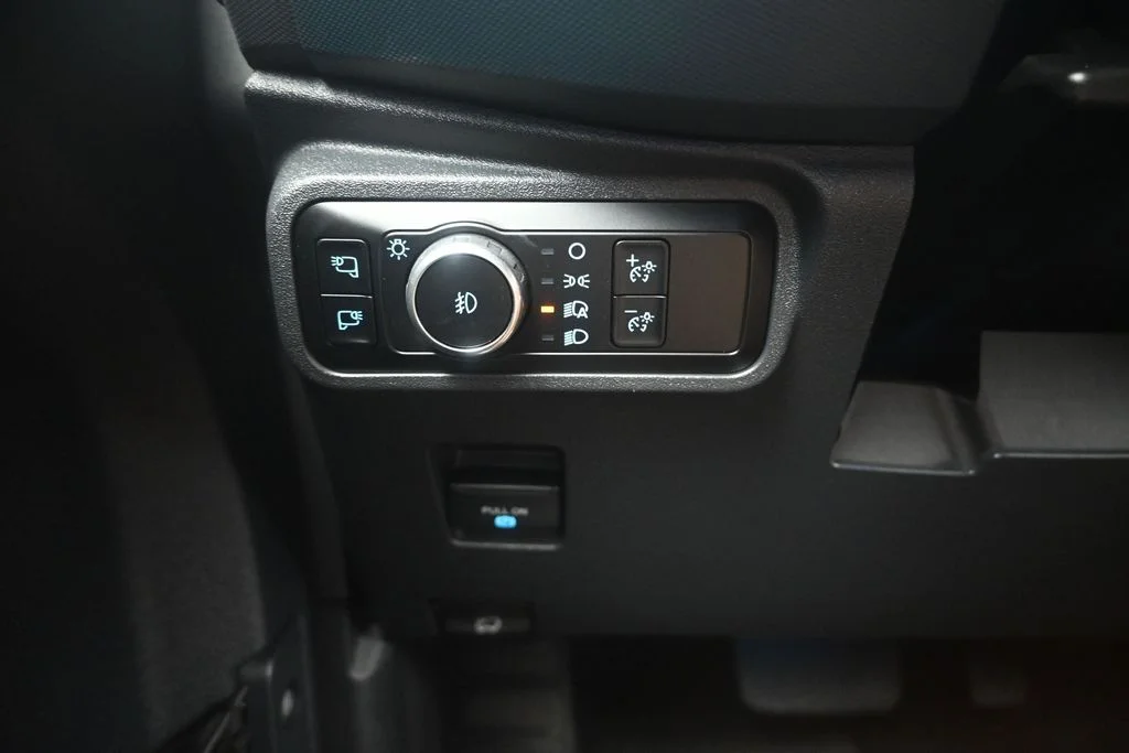 Used 2024 Shadow Black Ford Outer Banks image 23