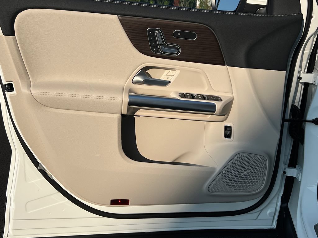 New 2026 Polar White Mercedes-Benz GLA 250 image 47