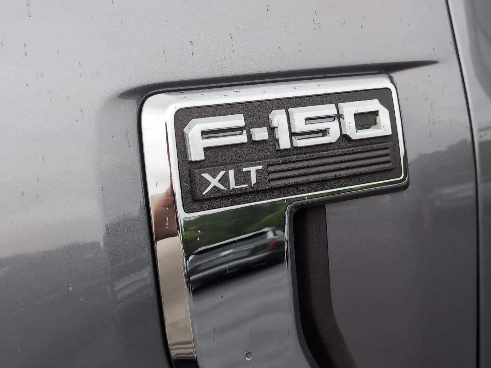 Used 2024 Carbonized Gray Ford XLT image 32