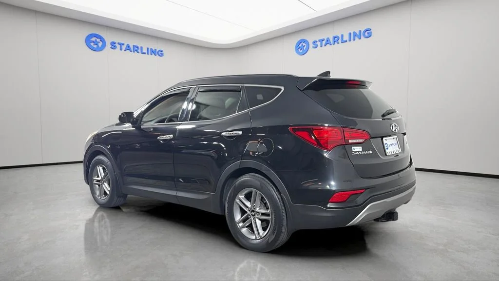 Used 2018 Black Hyundai 2.4L image 6