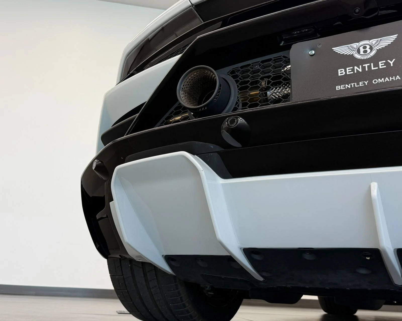 Used 2022  Lamborghini Base image 44