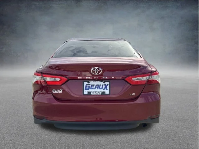 Used 2018 Red Toyota LE image 20