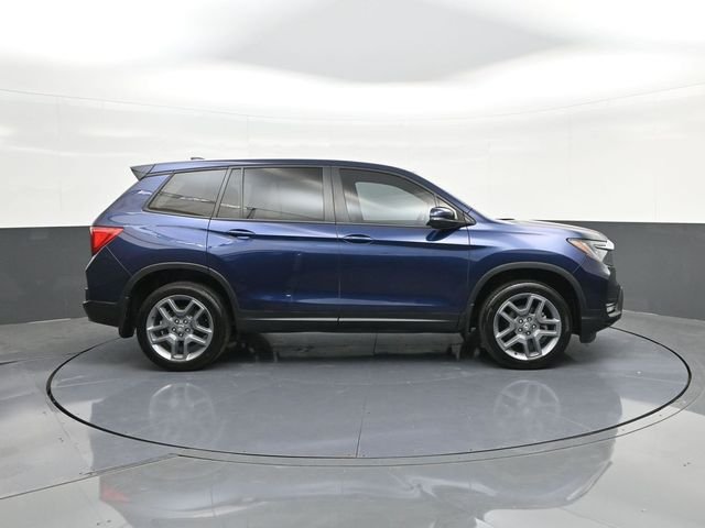 Used 2023 Obsidian Blue Pearl Honda EX-L image 24