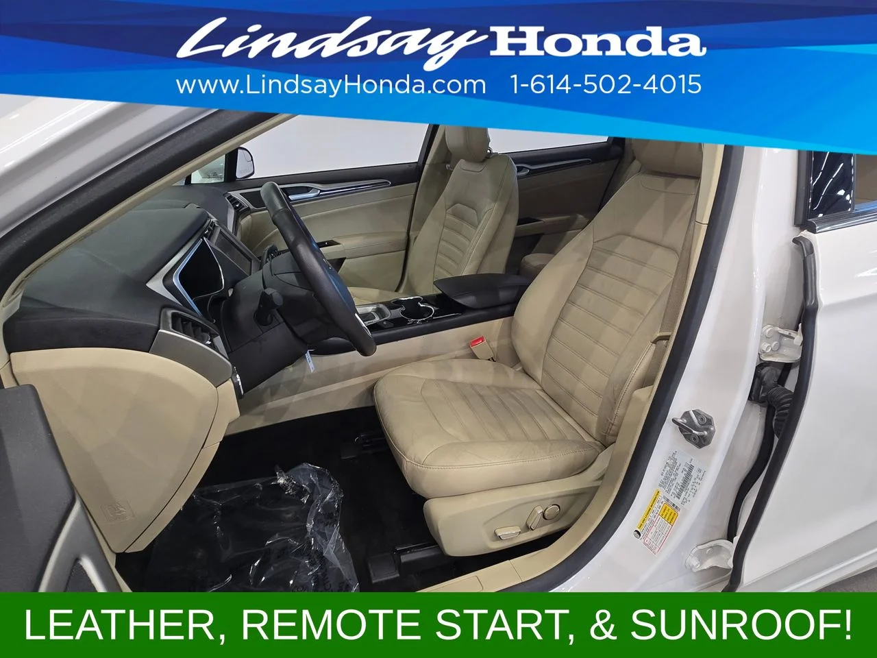Used 2014 White Platinum Clearcoat Metallic Ford SE image 13