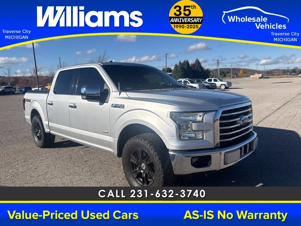 Used 2016 Ingot Silver Ford XLT image 9