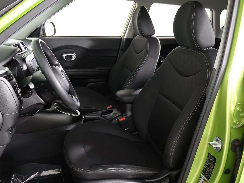 Used 2015 Green Kia Base image 25