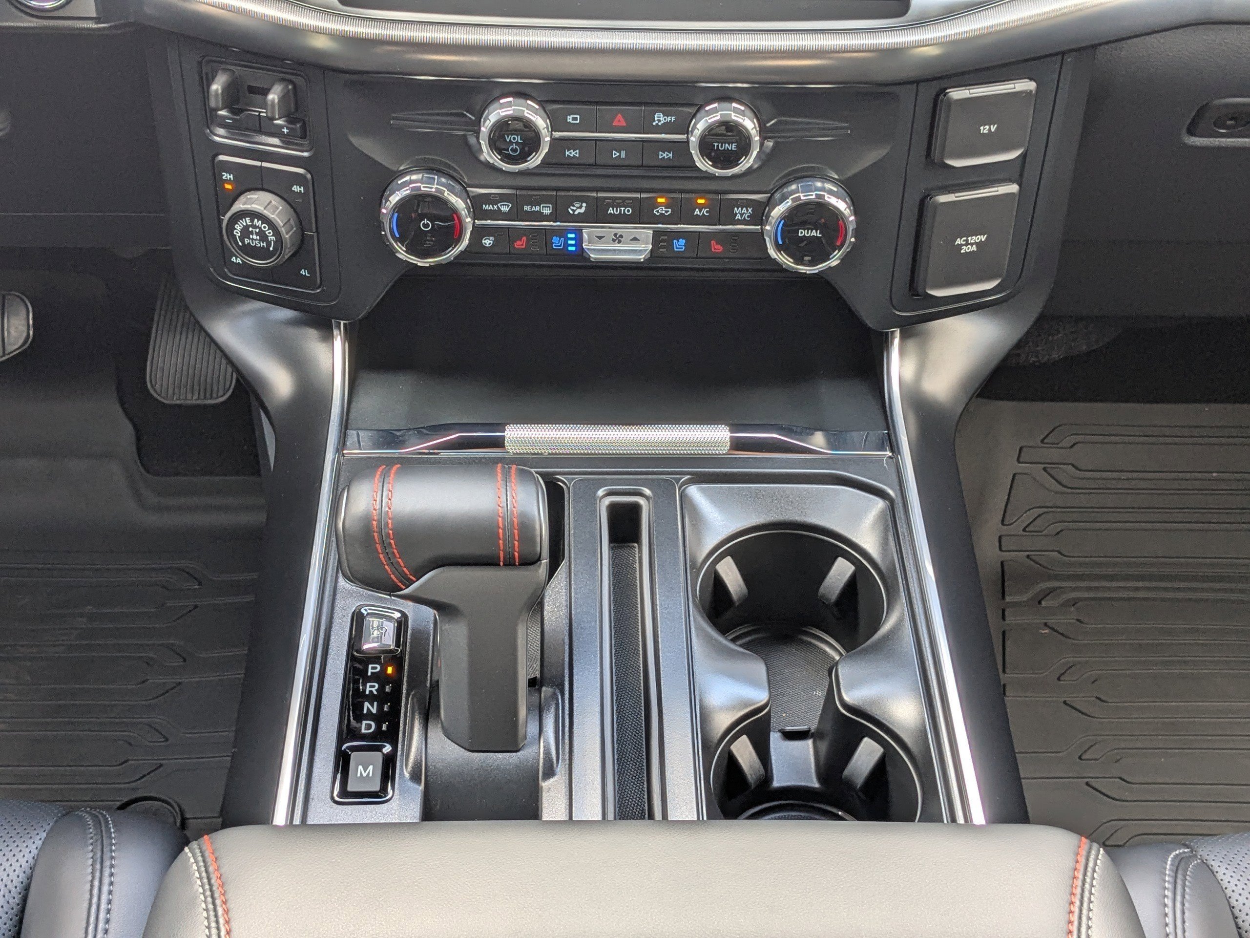 2025 Ford F-150 Raptor - Photo 19