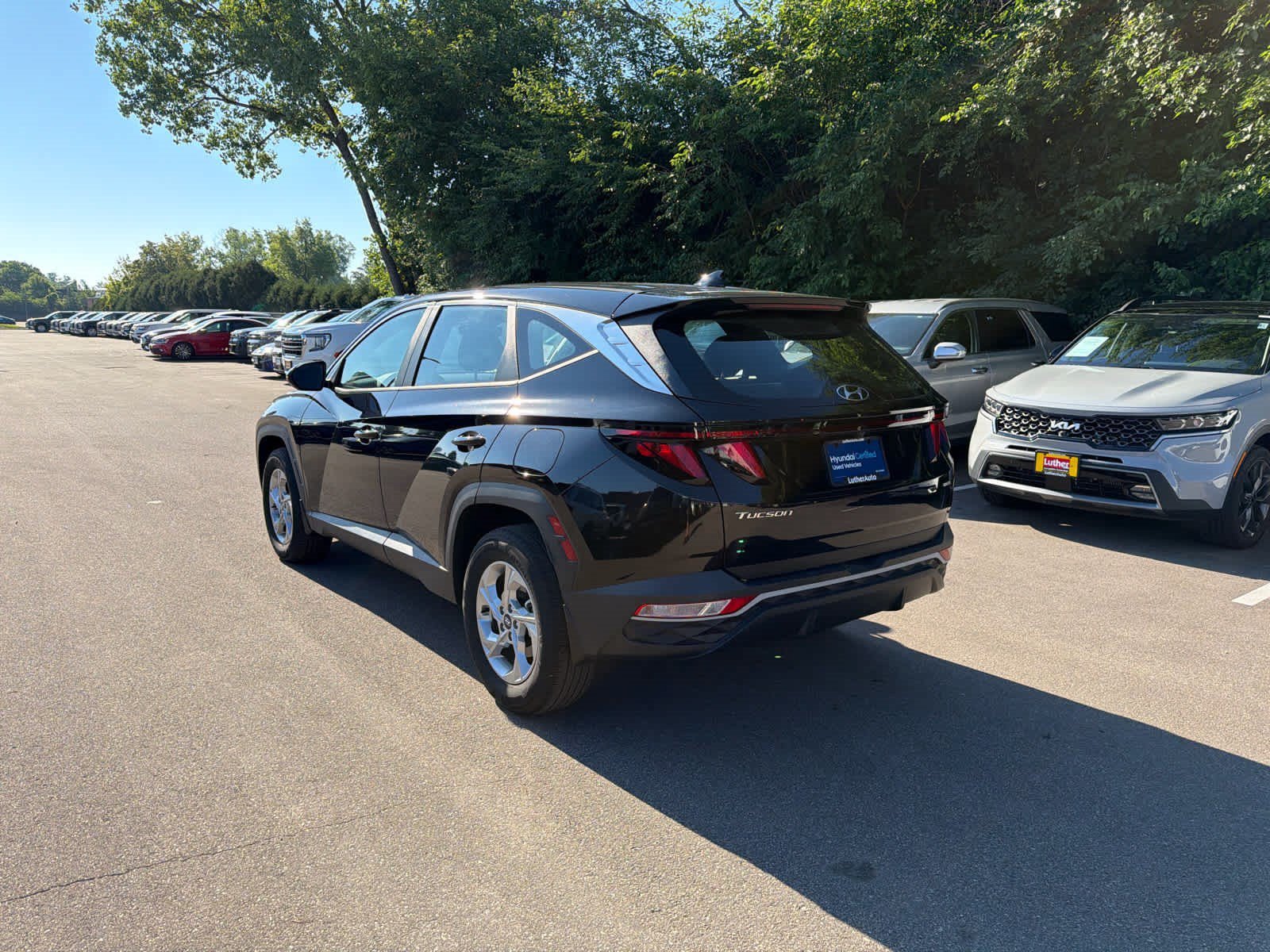Certified Used 2024 Black Pearl Hyundai SE image 3