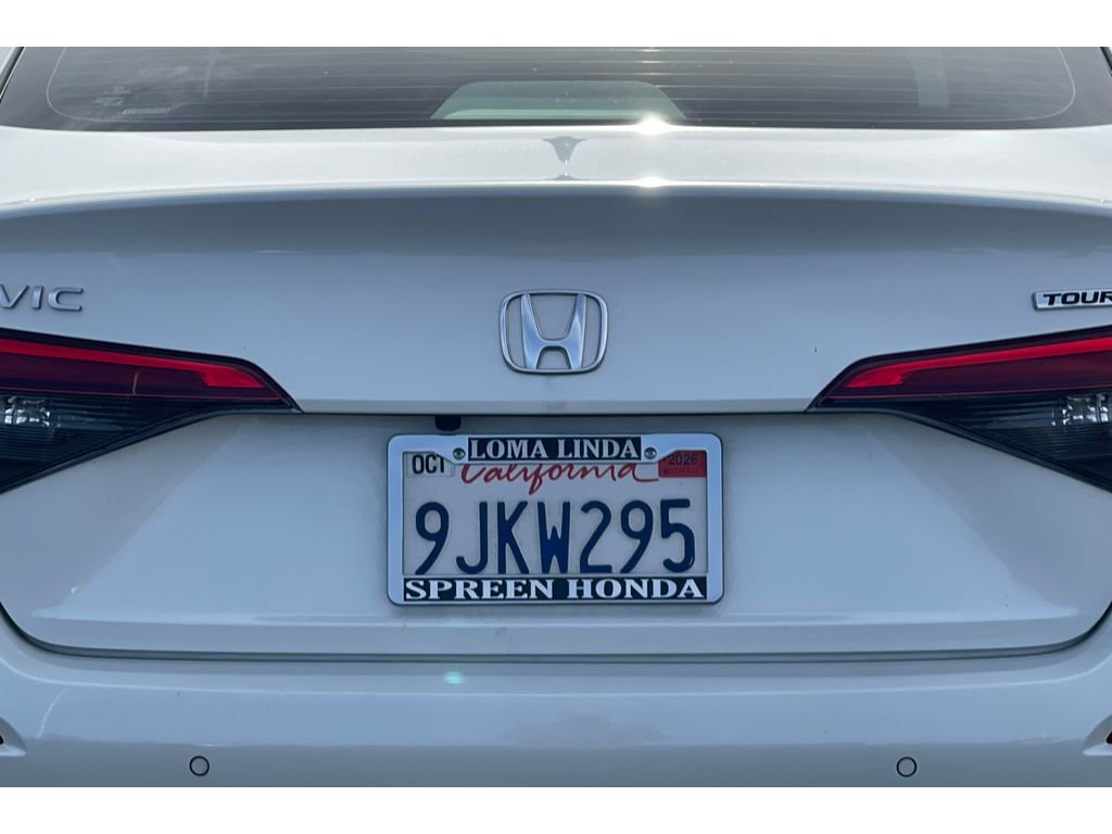 Certified Used 2024 Platinum White Pearl Honda Touring image 15