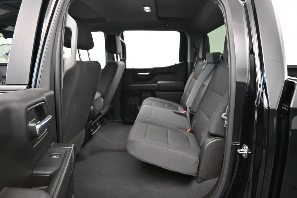 Used 2021 Black Chevrolet Custom image 25