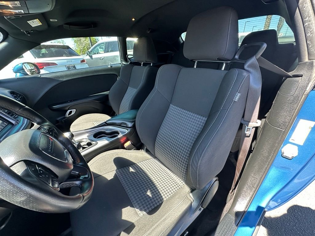 Used 2022  Dodge R/T image 5
