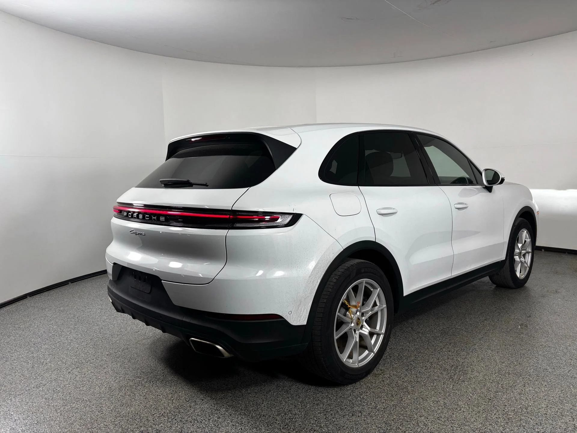 Used 2024 White Porsche Base image 5