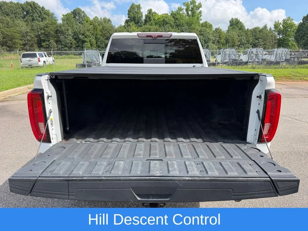 Used 2020 White GMC AT4 image 33