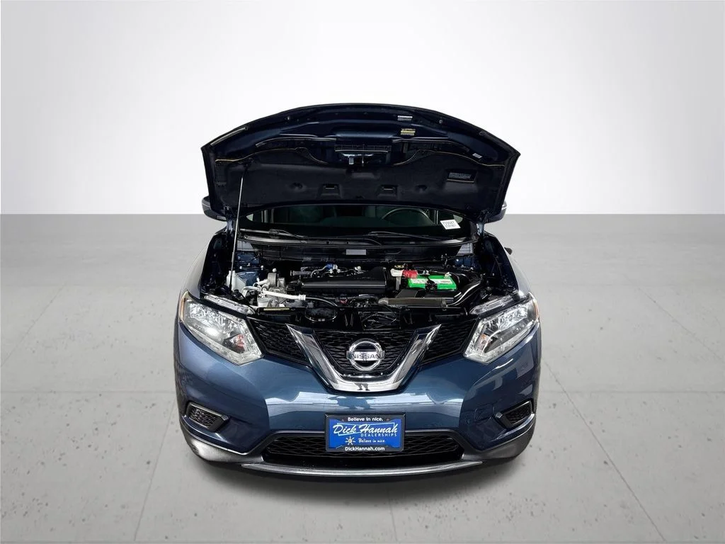 Used 2016 Blue Nissan S image 21