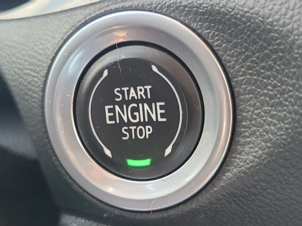 Used 2022 Blue Buick Select image 14