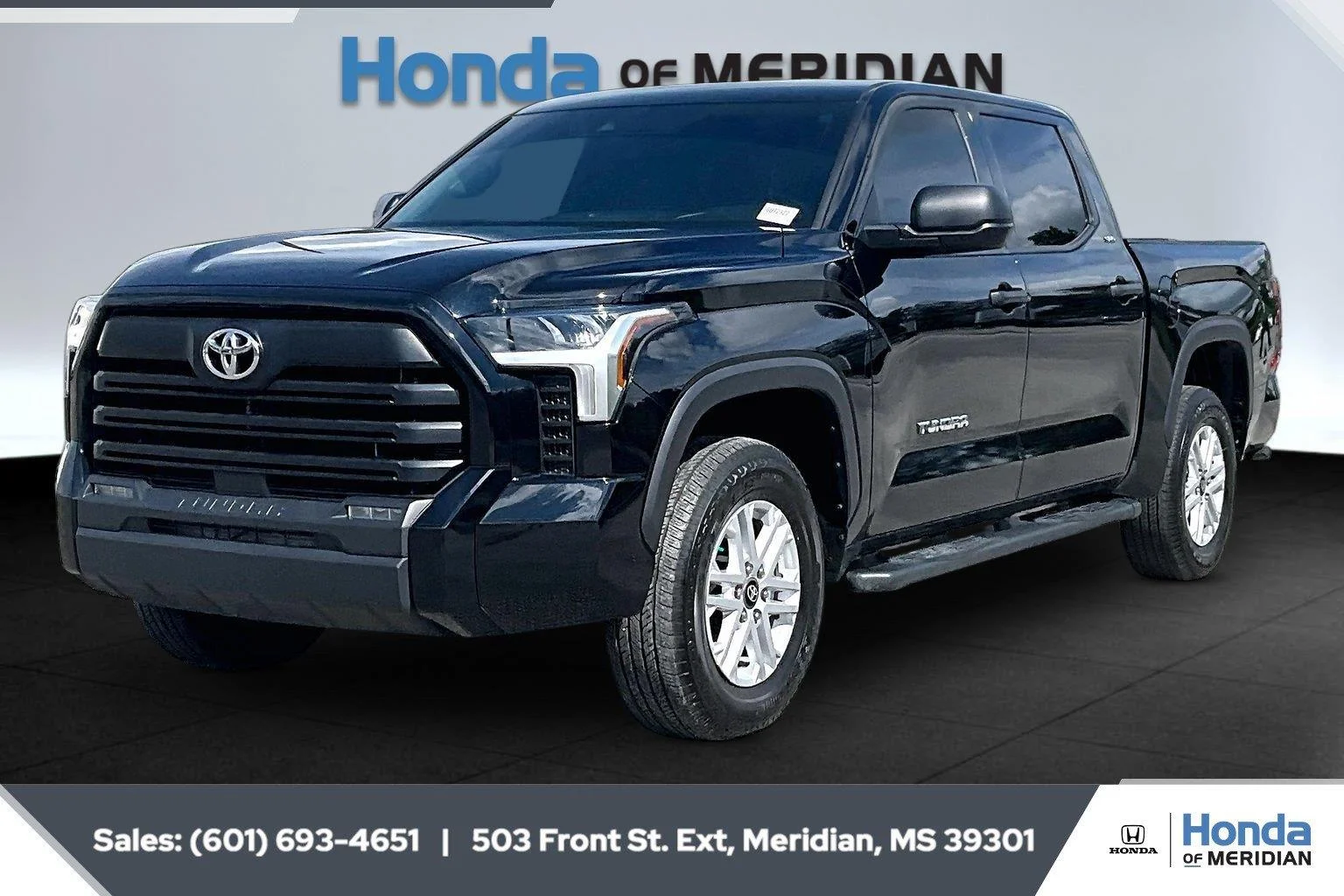 Used 2025 Midnight Black Metallic Toyota SR5 image 10