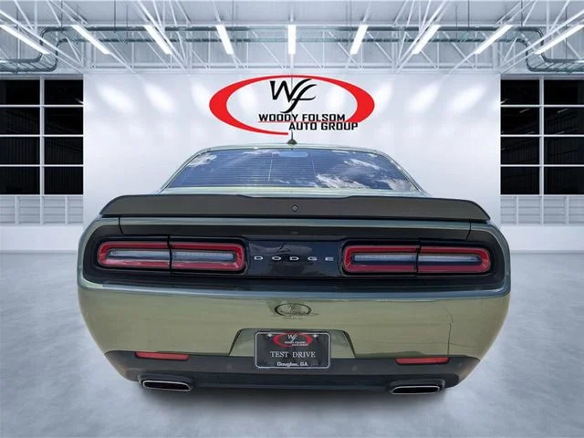 Used 2023 Green Dodge SXT image 7