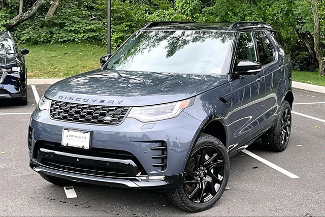 2025 Land Rover Discovery Dynamic SE