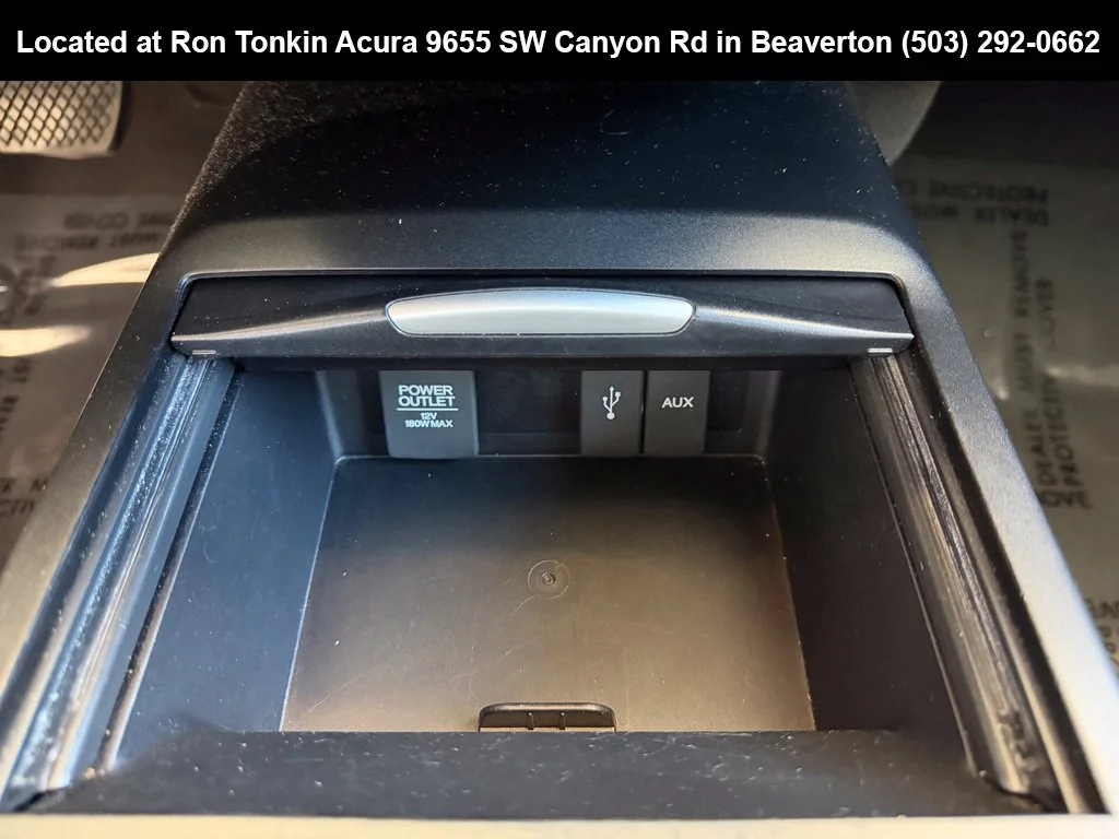 Used 2018 Modern Steel Metallic Acura Base image 25