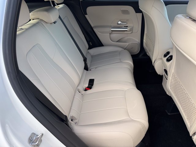 New 2026 Polar White Mercedes-Benz GLA 250 image 5