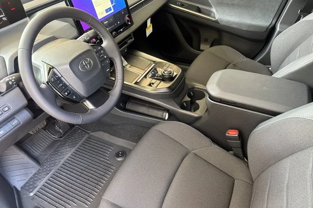 2026 Toyota C-HR SE - Photo 10