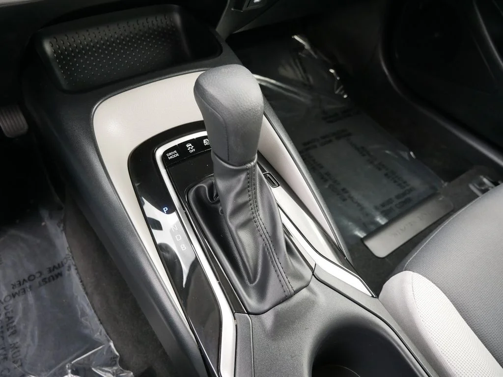 Certified Used 2025 Silver Toyota LE image 19