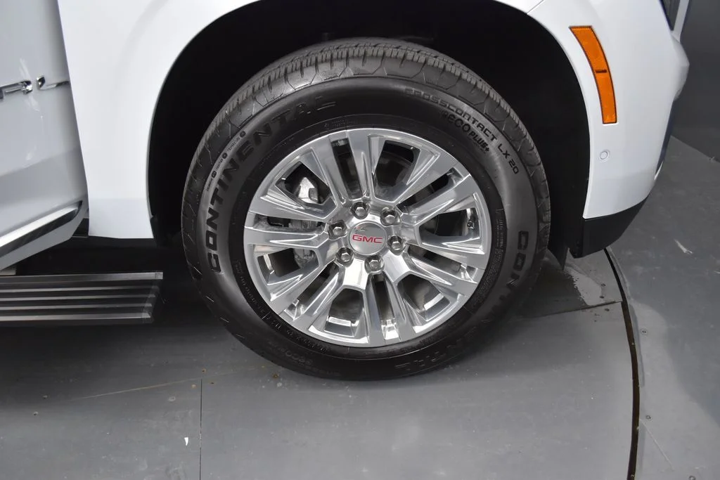 Used 2026 White GMC Denali image 30