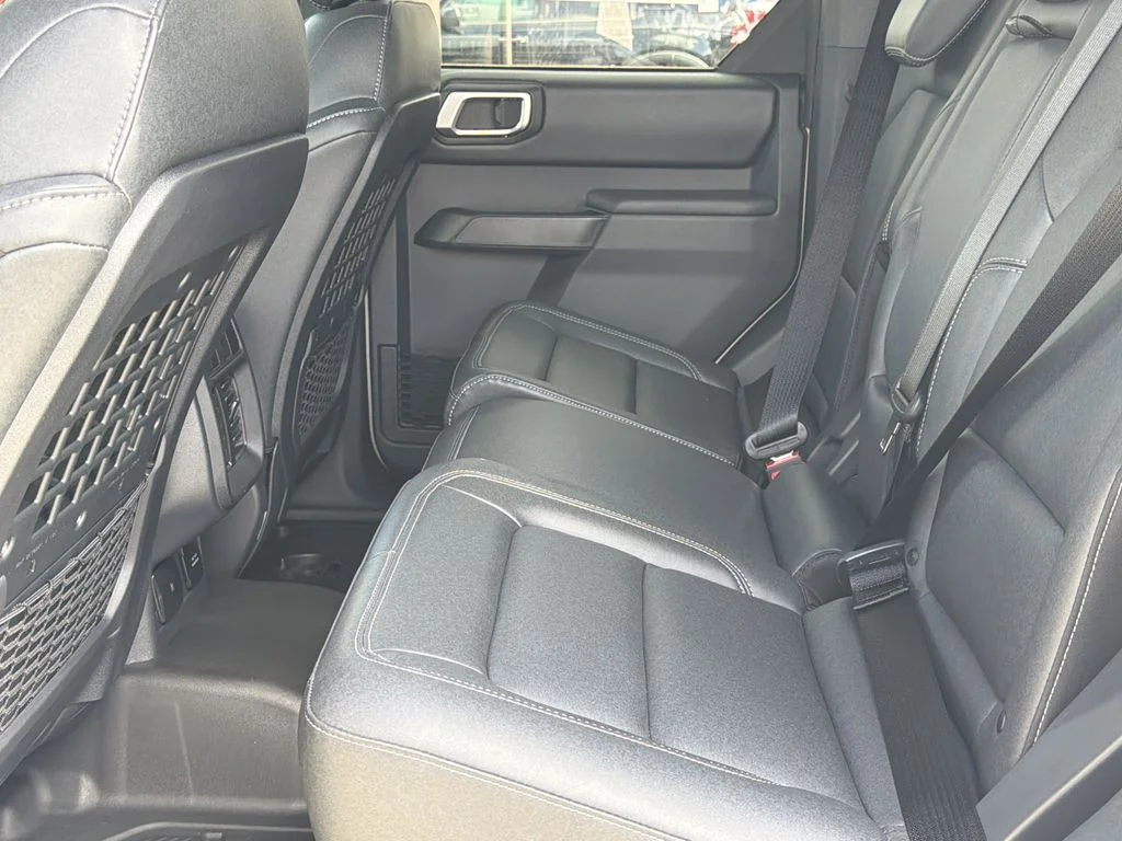 New 2026 Desert Sand Ford Badlands® image 15