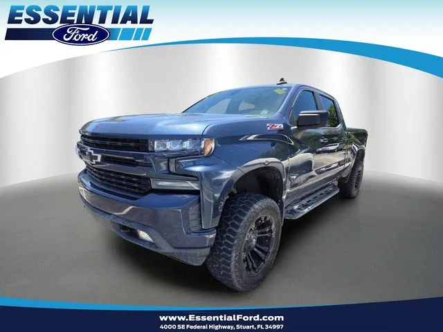 Used 2019 Blue Metallic Chevrolet RST image 1
